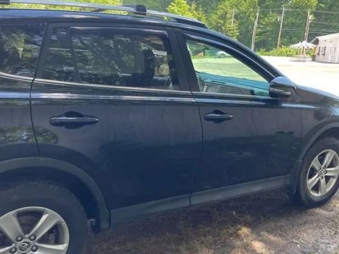 Used 2015 Toyota RAV4 XLE AWD/4WD image 11