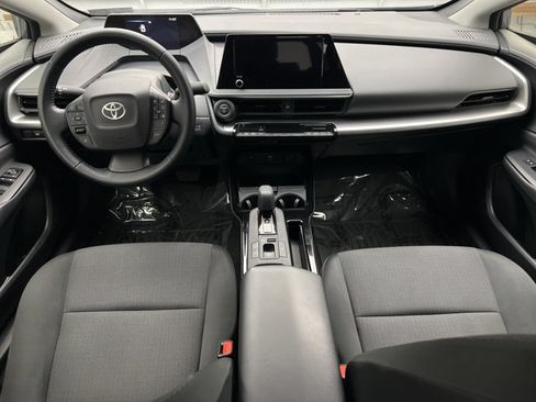 Used 2023 Toyota Prius LE FWD image 14
