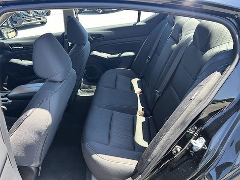 Certified 2024 Nissan Altima 2.5 SV FWD image 14