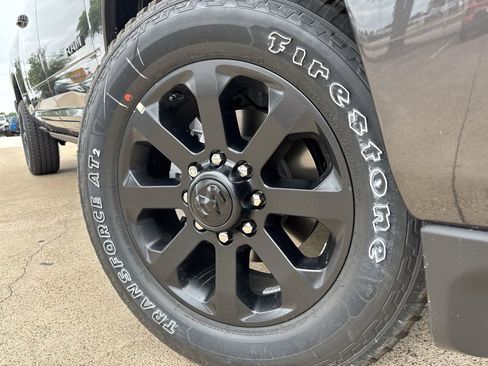 New 2026 RAM 2500 Laramie AWD/4WD image 9