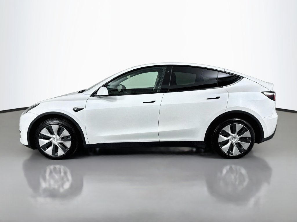 Used 2022 Tesla Model Y Long Range AWD/4WD image 10