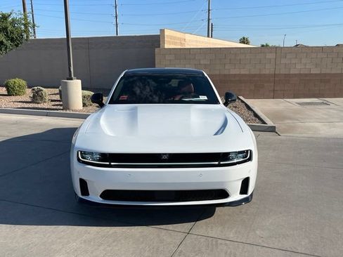 Used 2024 Dodge Charger Daytona R/T w/ Plus Group AWD/4WD image 3