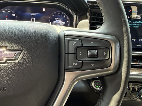 Used 2025 Chevrolet Silverado 1500 RST AWD/4WD image 18