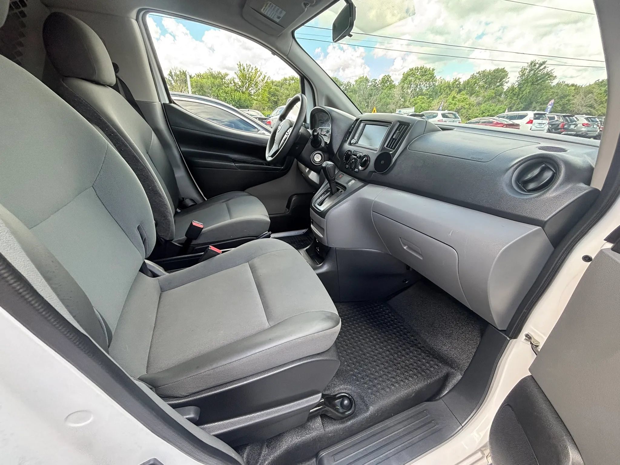 Used 2020 Nissan NV200 SV w/ Back Door Glass Package FWD image 23