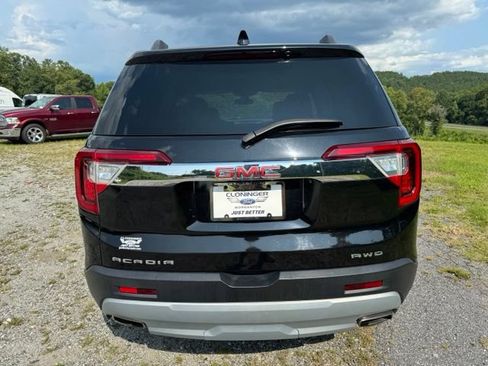 Used 2023 GMC Acadia SLT AWD/4WD image 7