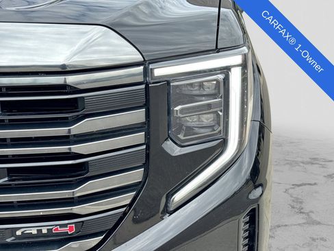 Used 2023 GMC Sierra 1500 AT4 w/ Technology Package AWD/4WD image 13