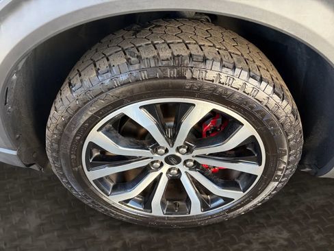 Used 2020 Ford Explorer ST w/ ST Street Pack image 39