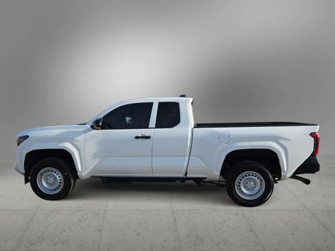 Certified 2025 Toyota Tacoma SR w/ Towing Package AWD/4WD image 5