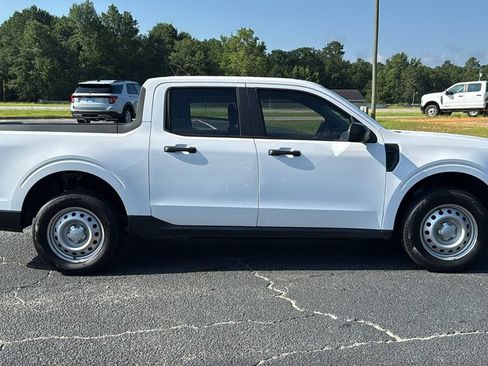 Used 2023 Ford Maverick XL FWD image 8