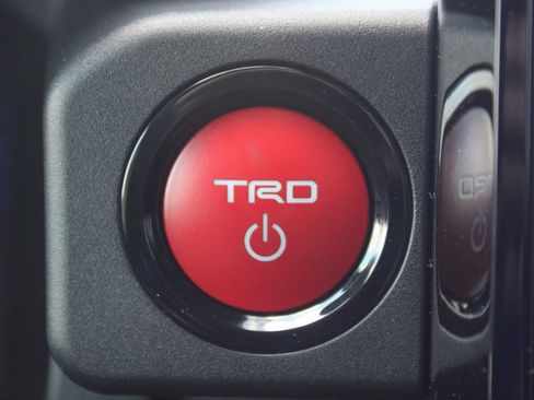New 2026 Toyota 4Runner TRD Off-Road Premium AWD/4WD image 17