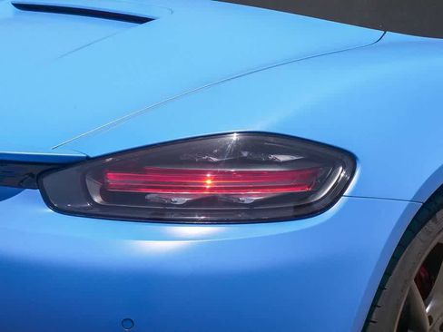 Used 2024 Porsche 718 Boxster S RWD image 11
