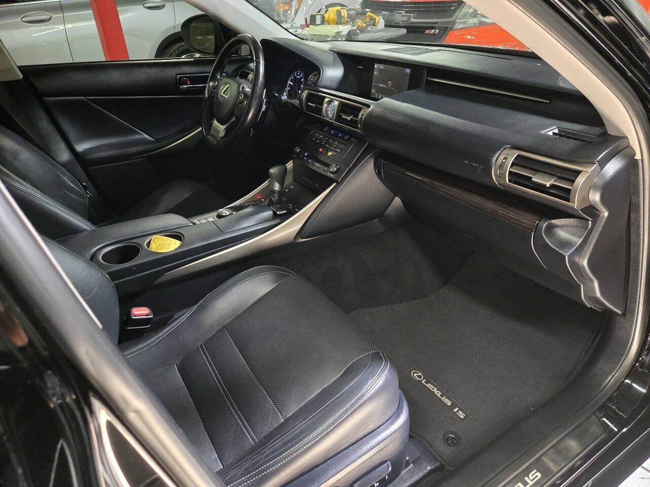 Used 2015 Lexus IS 250 AWD w/ Luxury Package image 13