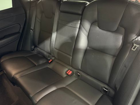 Used 2019 Volvo XC60 T5 Inscription w/ Protection Package Premier image 36