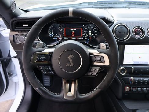 Used 2022 Ford Mustang Shelby GT500 w/ Carbon Fiber Track Pack image 27