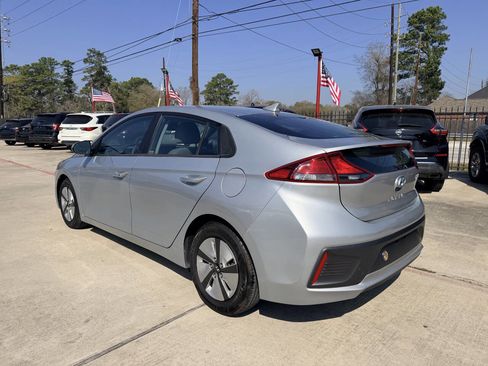 Used 2022 Hyundai Ioniq Blue image 7