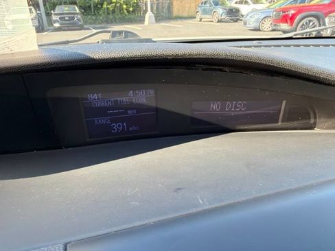 Used 2012 MAZDA MAZDA3 i Touring FWD image 23