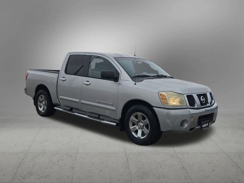 Used 2007 Nissan Titan SE image 8