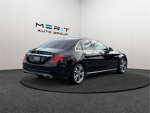 Used 2019 Mercedes-Benz C 300 Sedan image 9