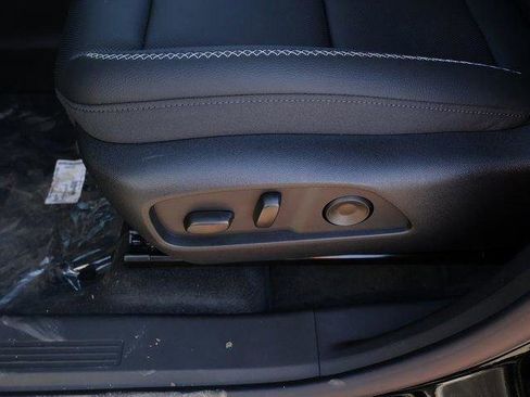 New 2026 GMC Terrain Denali w/ LPO, Black Badging Package image 22