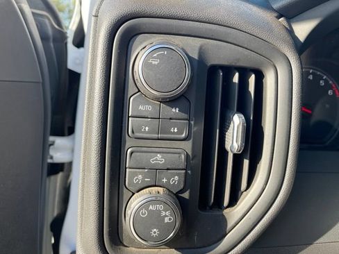 Used 2024 Chevrolet Silverado 1500 Custom Trail Boss w/ LPO, Dark Essentials Package AWD/4WD image 15