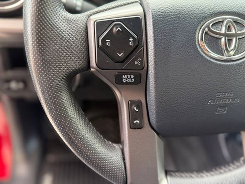 Used 2018 Toyota Tacoma TRD Off-Road w/ Technology Package AWD/4WD image 22