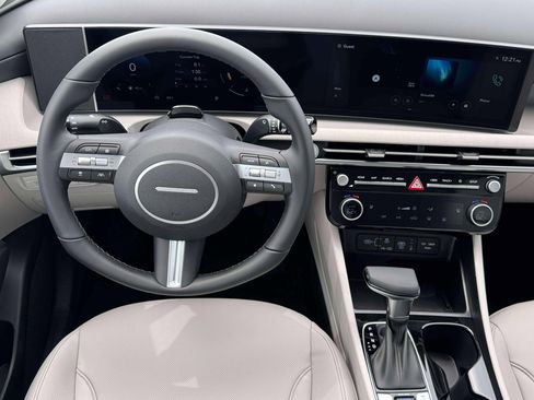 New 2026 Hyundai Tucson SEL image 17