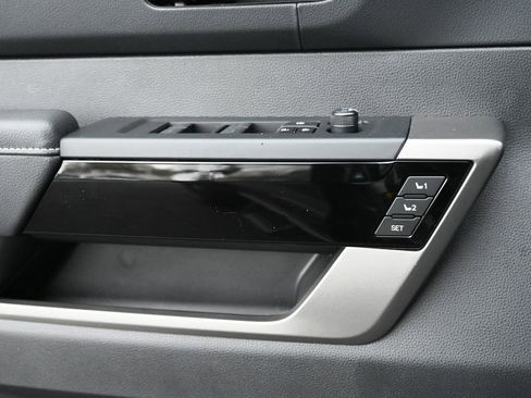 New 2026 Toyota Tundra Limited AWD/4WD image 24