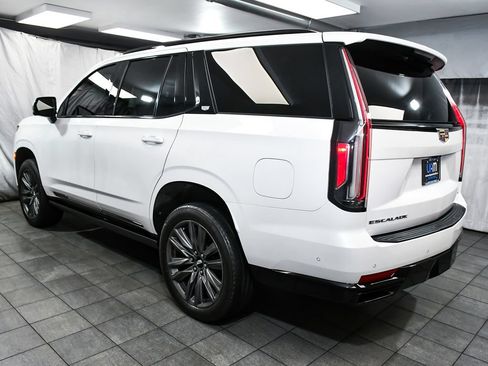 Used 2022 Cadillac Escalade Sport Platinum AWD/4WD image 4