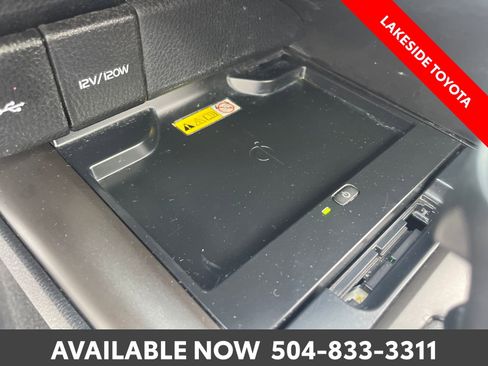 Used 2023 Toyota Camry XSE FWD image 31