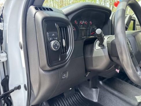 Used 2022 Chevrolet Silverado 2500 W/T w/ WT Fleet Convenience Package RWD image 19