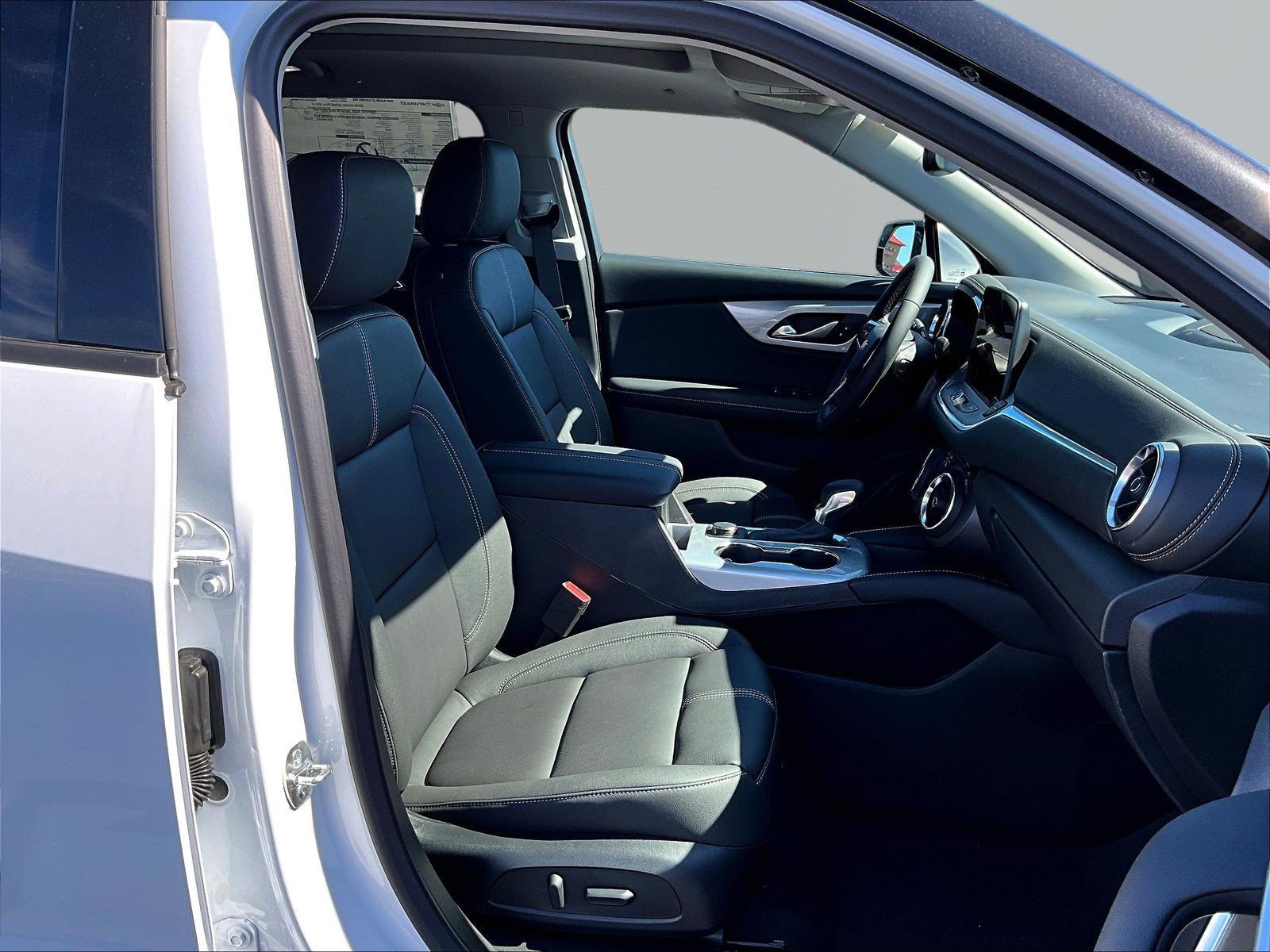 New 2026 Chevrolet Blazer LT FWD image 10