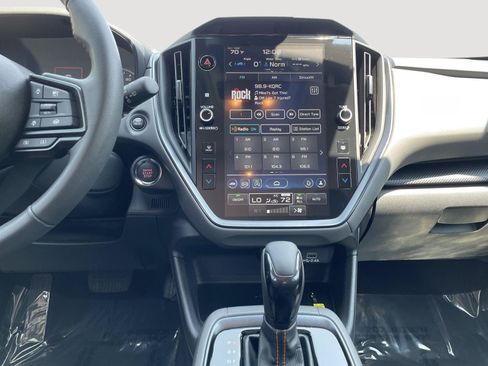 Certified 2025 Subaru Crosstrek 2.5i Limited w/ Crosstrek Mirror Package AWD/4WD image 17