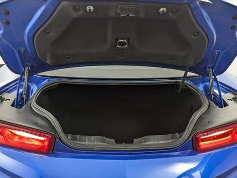 Used 2017 Chevrolet Camaro LS RWD image 17
