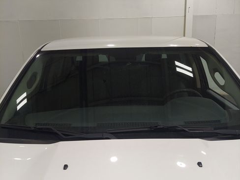 Used 2019 RAM 1500 Classic SLT AWD/4WD image 5