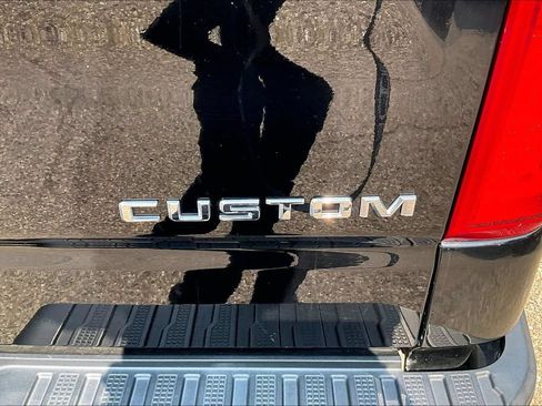 Used 2020 Chevrolet Silverado 1500 Custom Trail Boss w/ Custom Convenience Package AWD/4WD image 23
