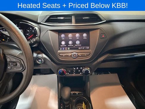 Used 2023 Chevrolet TrailBlazer LT FWD image 11