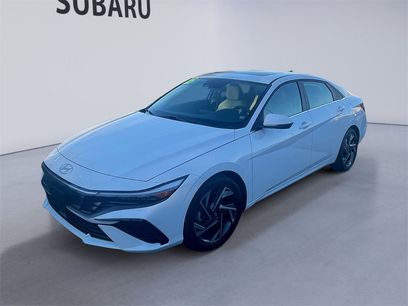 Used 2025 Hyundai Elantra Limited w/ Cargo Package