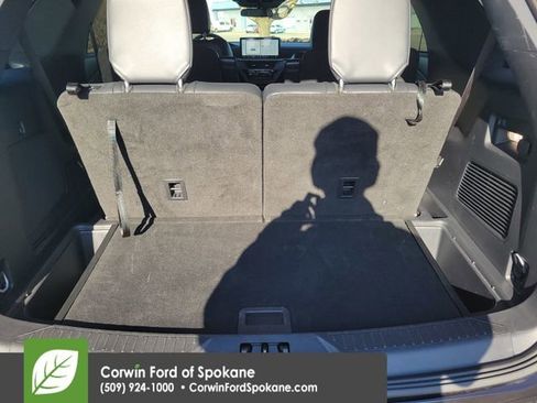 Used 2025 Ford Explorer ST-Line image 23
