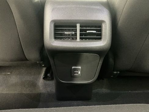 Used 2023 Chevrolet Equinox LS FWD image 31