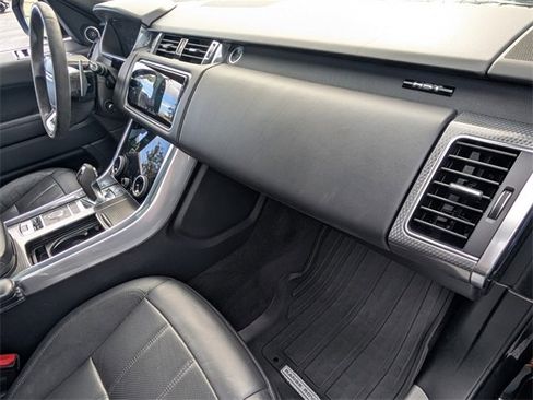 Used 2019 Land Rover Range Rover Sport HST image 18