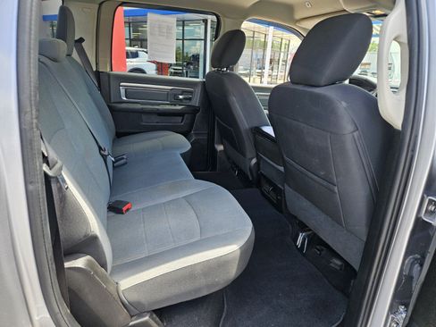 Used 2021 RAM 1500 Classic SLT AWD/4WD image 19