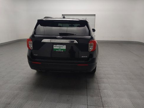 Used 2021 Ford Explorer XLT AWD/4WD image 7