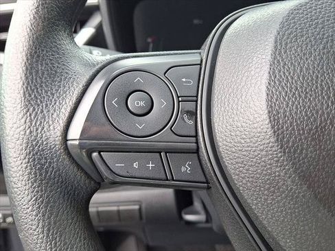 Used 2023 Toyota Corolla LE FWD image 18