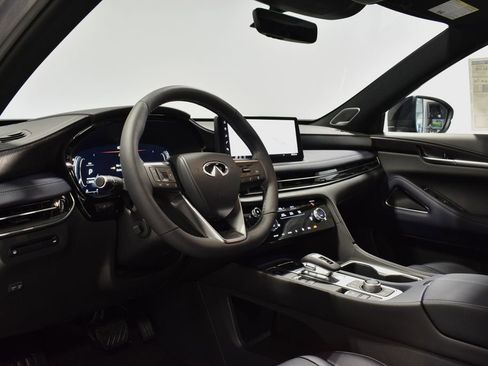 Used 2026 INFINITI QX60 Sport w/ Dark Cargo Package image 12