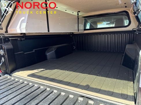 Used 2019 Toyota Tacoma SR image 10