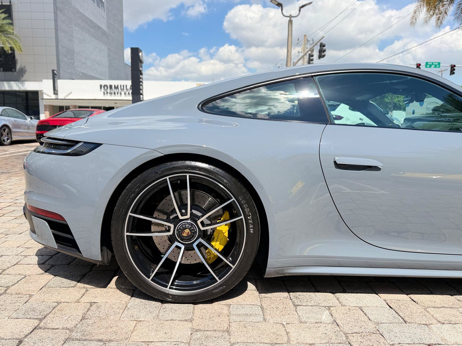 Used 2024 Porsche 911 Carrera GTS RWD image 23