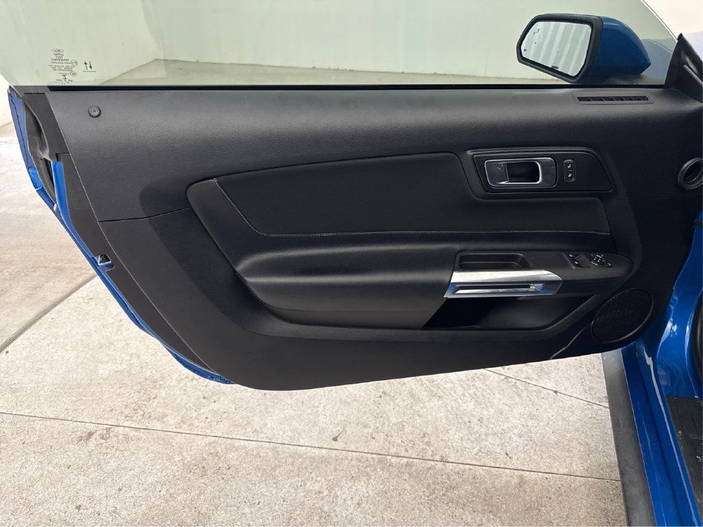 Used 2021 Ford Mustang Coupe RWD image 33