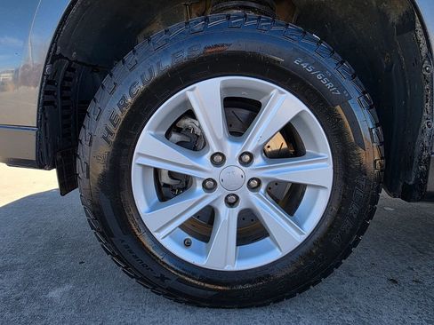 Used 2013 Toyota Highlander SE image 32