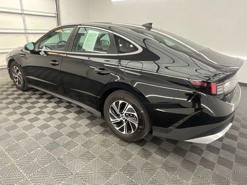 Used 2026 Hyundai Sonata Blue FWD image 12