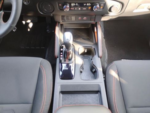Used 2024 Nissan Frontier Pro-X RWD image 26
